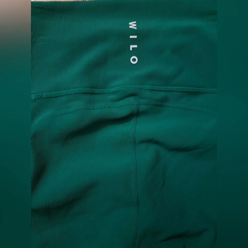 Wilo the Label Green Ribbed High Rise 7/8 Leggings - Picture 4 of 8